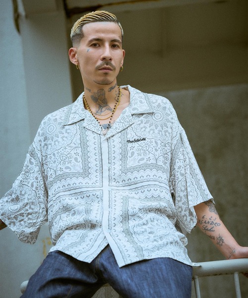 Subciety(サブサエティ)の「Medallion rayon shirt(シャツ/ブラウス・メンズ・ブラック/ホワイト/バーガンディー・LARGE/SMALL/MEDIUM/X-LARGE)」の2枚目の写真
