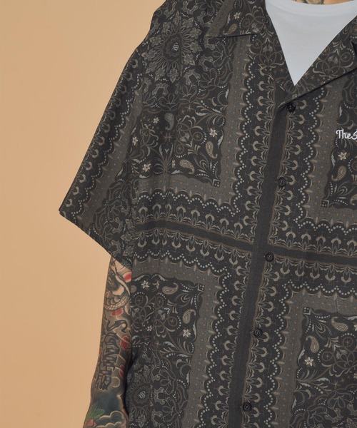 Subciety(サブサエティ)の「Medallion rayon shirt(シャツ/ブラウス・メンズ・ブラック/ホワイト/バーガンディー・LARGE/SMALL/MEDIUM/X-LARGE)」の5枚目の写真