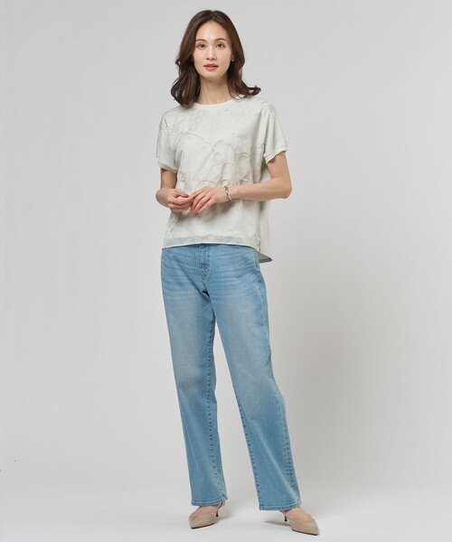 J.PRESS Ladies（J.プレス レディス）の「【一枚で着映え】シアーエンブロイダリー カットソー（Tシャツ/カットソー・レディース・ホワイト系/ベージュ系/ライトグリーン系/グレー系・SMALL）」の13枚目の写真