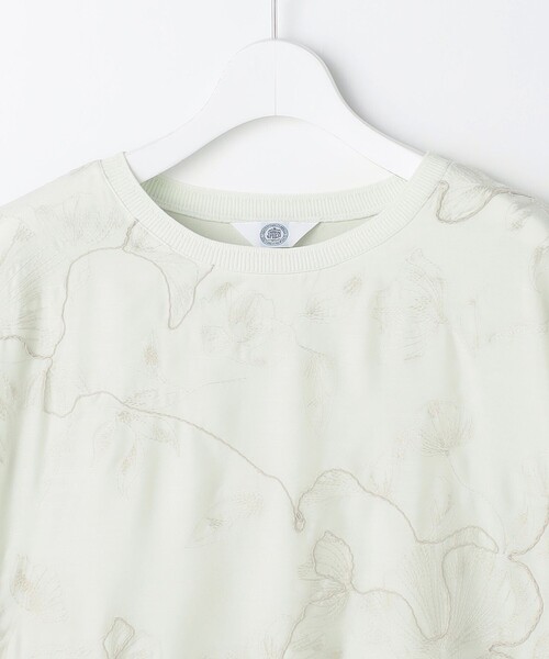J.PRESS Ladies（J.プレス レディス）の「【一枚で着映え】シアーエンブロイダリー カットソー（Tシャツ/カットソー・レディース・ホワイト系/ベージュ系/ライトグリーン系/グレー系・SMALL）」の21枚目の写真