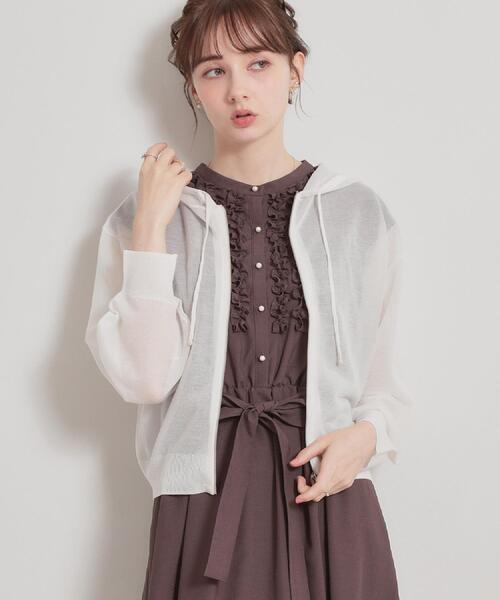 couture brooch(クチュールブローチ)の「【洗える】LEVITAジップアップフーディー(カーディガン/ボレロ・レディース・オフホワイト/サックスブルー/ブラック・42/40/38/36)」の13枚目の写真