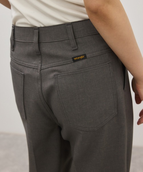 Wrangler（ラングラー）の「【Wrangler for ADAM ET ROPE'】別注WRANCHER WIDE/吸水速乾（スラックス・レディース・グレー/ブラック/ベージュ・M/S）」の5枚目の写真