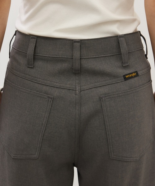 Wrangler（ラングラー）の「【Wrangler for ADAM ET ROPE'】別注WRANCHER WIDE/吸水速乾（スラックス・レディース・グレー/ブラック/ベージュ・M/S）」の21枚目の写真