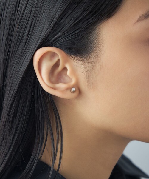 Jouete（ジュエッテ）の「[バックキャッチピアス] ジルコニア チューブ（ピアス（片耳用）・レディース・プラチナム/イエローゴールド・FREE）」の7枚目の写真