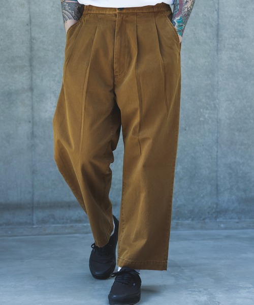 MR.OLIVE(ミスターオリーブ)の「VINTAGE SULFUR CHINO / 2 TUCK WIDE EASY PANTS /M263114(チノパンツ・メンズ・ブラック/ブラウン・SMALL/LARGE/MEDIUM)」の3枚目の写真