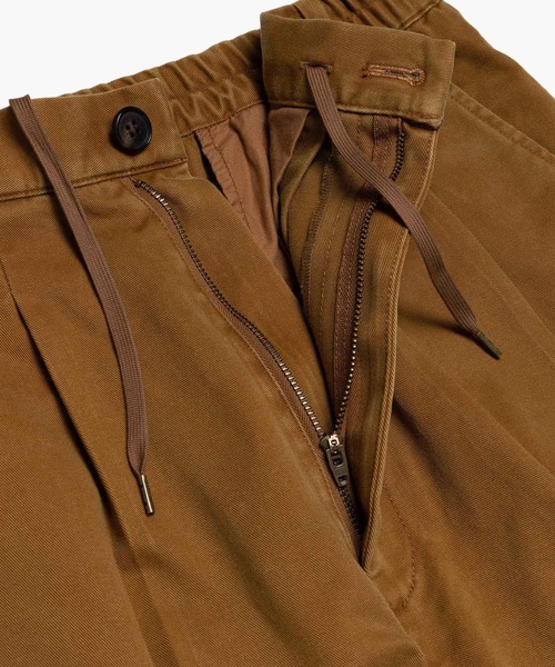 MR.OLIVE(ミスターオリーブ)の「VINTAGE SULFUR CHINO / 2 TUCK WIDE EASY PANTS /M263114(チノパンツ・メンズ・ブラック/ブラウン・SMALL/LARGE/MEDIUM)」の14枚目の写真