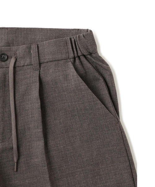le cercle ADAM ET ROPE'(ルセルクルアダムエロペ)の「メランジサーフェイスワイドショーツ/セットアップ対応/イージーケア(その他パンツ・メンズ・ダークブラウン/チャコールグレー・LL/M/L)」の11枚目の写真