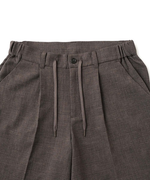 le cercle ADAM ET ROPE'(ルセルクルアダムエロペ)の「メランジサーフェイスワイドショーツ/セットアップ対応/イージーケア(その他パンツ・メンズ・ダークブラウン/チャコールグレー・LL/M/L)」の9枚目の写真