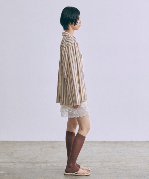 EN NEUME(エンノイム)の「Multi-Stripe Knotted Shirt(シャツ/ブラウス・レディース・ネイビー/ベージュ/ブラウン・FREE)」の10枚目の写真