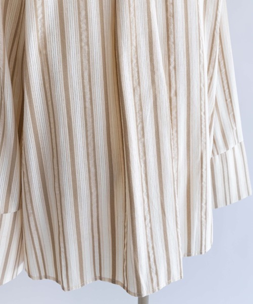 EN NEUME(エンノイム)の「Multi-Stripe Knotted Shirt(シャツ/ブラウス・レディース・ネイビー/ベージュ/ブラウン・FREE)」の22枚目の写真