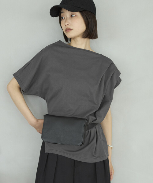 Firsthand(ファーストハンド)の「Firsthand/ファーストハンド オーガニックコットン アシンメトリー ドレープ トップス(Tシャツ/カットソー・レディース・チャコールグレー/ブラック/ホワイト・FREE)」の3枚目の写真
