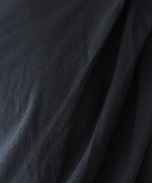 Firsthand(ファーストハンド)の「Firsthand/ファーストハンド オーガニックコットン アシンメトリー ドレープ トップス(Tシャツ/カットソー・レディース・チャコールグレー/ブラック/ホワイト・FREE)」の7枚目の写真