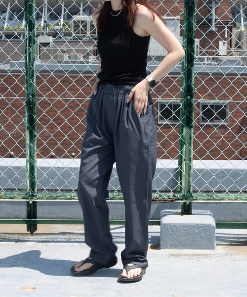 UNIVERSAL OVERALL(ユニバーサルオーバーオール)の「CHILLPAN TAPERED/チルパンツ/リネンライクパンツ/テーパードパンツ(その他パンツ・メンズ・ベージュ/ブラック/チャコールグレー・L/M)」の1枚目の写真
