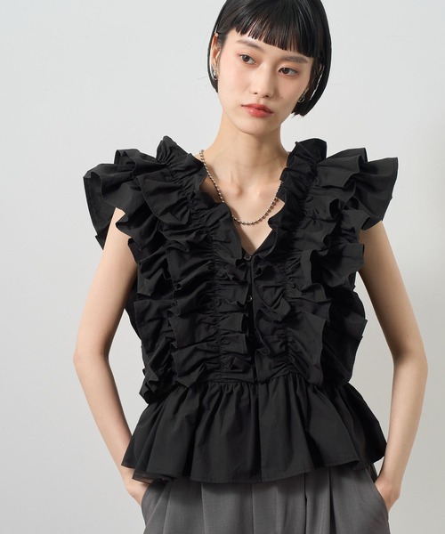 NOGLE(ノグル)の「【NOGLE/ノグル】2WAYフリルギャザーペプラムブラウス(シャツ/ブラウス・レディース・ブルー/ブラック/ホワイト・FREE)」の3枚目の写真