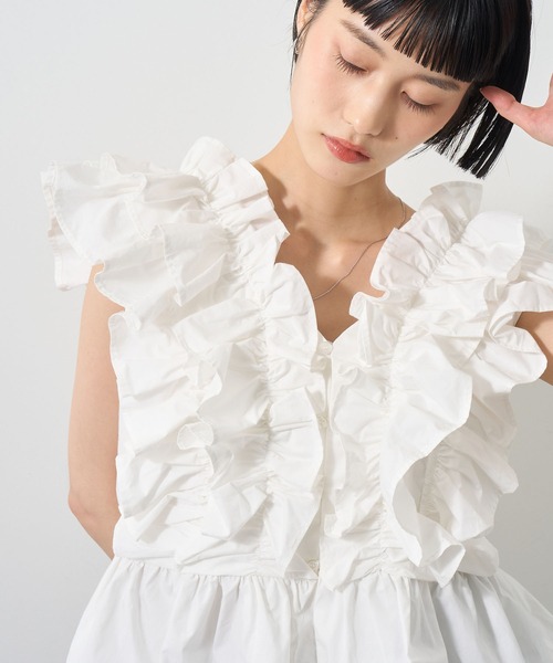NOGLE(ノグル)の「【NOGLE/ノグル】2WAYフリルギャザーペプラムブラウス(シャツ/ブラウス・レディース・ブルー/ブラック/ホワイト・FREE)」の5枚目の写真