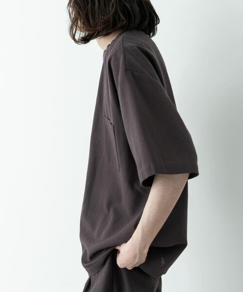 URBAN RESEARCH Sonny Label（アーバンリサーチサニーレーベル）の「接触冷感リネン混ショートスリーブTシャツ（Tシャツ/カットソー・メンズ・チャコールグレー/ストライプ/ブラック・X-LARGE/LARGE/MEDIUM）」の13枚目の写真