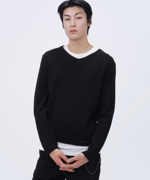 V‑neck layered knit top — чёрный