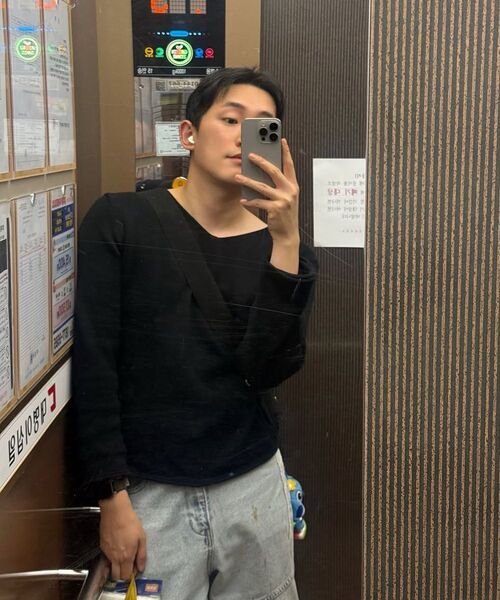 MISEKISEOUL MEN(ミセキソウルメンズ)の「Vneck layered knit top BLACK(ニット/セーター・メンズ・その他・1/2/3)」の4枚目の写真