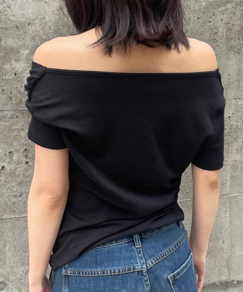 ROGER AND RAW(ロジャーアンドロウ)の「アシメドレープネック半袖トップス(Tシャツ/カットソー・レディース・ホワイト/ブラック/ピンク・FREE)」の15枚目の写真