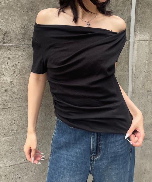 ROGER AND RAW(ロジャーアンドロウ)の「アシメドレープネック半袖トップス(Tシャツ/カットソー・レディース・ホワイト/ブラック/ピンク・FREE)」の19枚目の写真