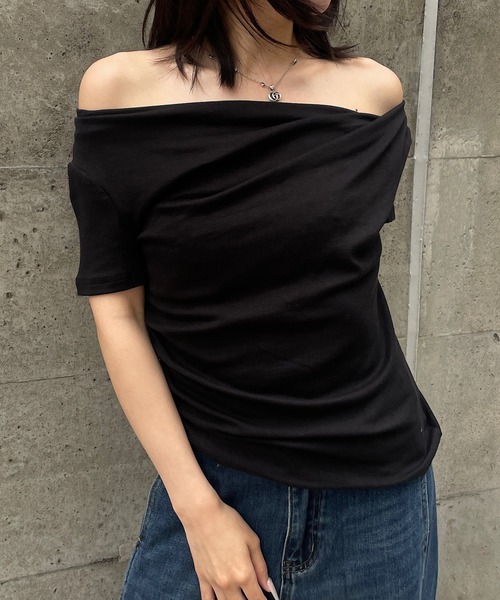ROGER AND RAW(ロジャーアンドロウ)の「アシメドレープネック半袖トップス(Tシャツ/カットソー・レディース・ホワイト/ブラック/ピンク・FREE)」の18枚目の写真