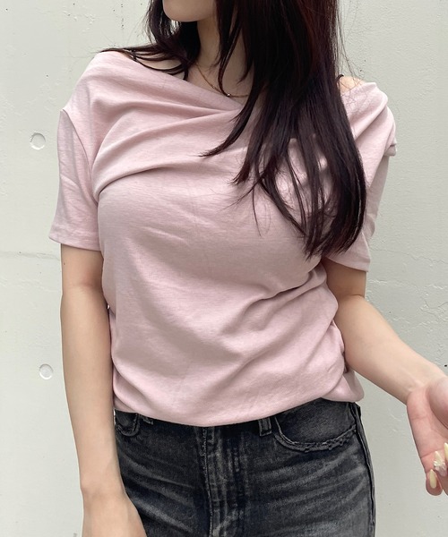 ROGER AND RAW(ロジャーアンドロウ)の「アシメドレープネック半袖トップス(Tシャツ/カットソー・レディース・ホワイト/ブラック/ピンク・FREE)」の8枚目の写真