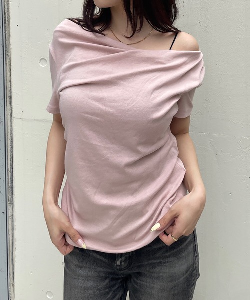 ROGER AND RAW(ロジャーアンドロウ)の「アシメドレープネック半袖トップス(Tシャツ/カットソー・レディース・ホワイト/ブラック/ピンク・FREE)」の7枚目の写真
