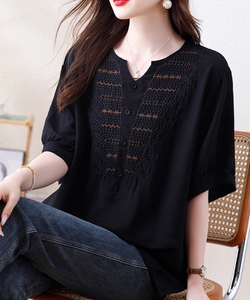 ONEP STAR（ワンピスター）の「刺繍風ステッチVネックブラウス（シャツ/ブラウス・レディース・ブラック/ホワイト・MEDIUM/LARGE/X-LARGE）」の11枚目の写真