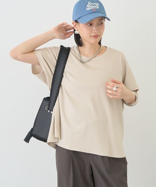 AMERICAN HOLIC(アメリカンホリック)の「【接触冷感・UVカット】ルーズコクーンプルオーバー(Tシャツ/カットソー・レディース・グレイッシュベージュ/オフホワイト/ブラウン/チャコールグレー/サックスブルー・M/L)」の12枚目の写真