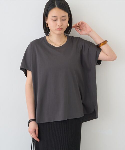 AMERICAN HOLIC(アメリカンホリック)の「【接触冷感・UVカット】ルーズコクーンプルオーバー(Tシャツ/カットソー・レディース・グレイッシュベージュ/オフホワイト/ブラウン/チャコールグレー/サックスブルー・M/L)」の17枚目の写真