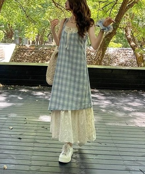 LUCPY（ラクピー）の「チェックドッキングキャミワンピース（ワンピース・レディース・レッド/ブルー・X-LARGE/LARGE/MEDIUM/SMALL）」の4枚目の写真