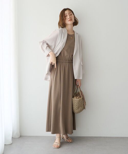 YECCA VECCA(イェッカヴェッカ)の「【接触冷感】カットノースリーブワンピース(ワンピース・レディース・ダークベージュ/ブラック・FREE)」の4枚目の写真