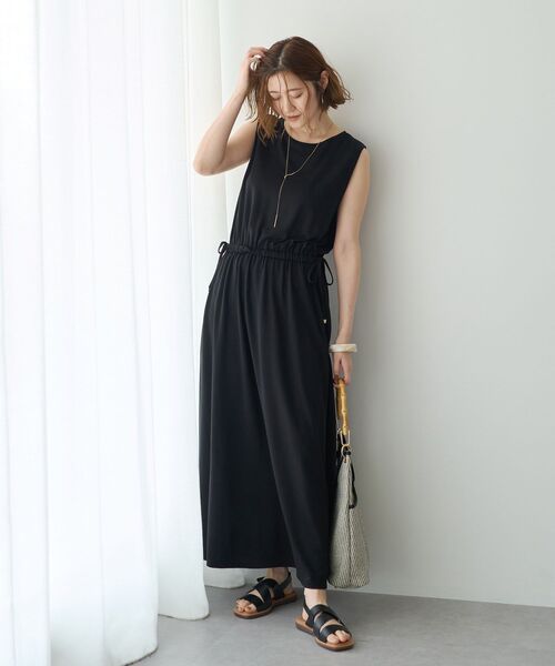 YECCA VECCA(イェッカヴェッカ)の「【接触冷感】カットノースリーブワンピース(ワンピース・レディース・ダークベージュ/ブラック・FREE)」の7枚目の写真