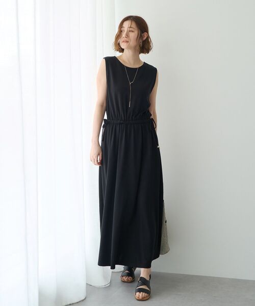 YECCA VECCA(イェッカヴェッカ)の「【接触冷感】カットノースリーブワンピース(ワンピース・レディース・ダークベージュ/ブラック・FREE)」の8枚目の写真