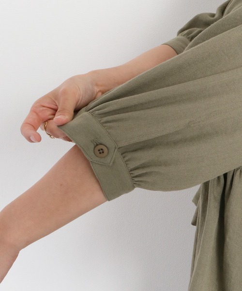cepo(セポ)の「〈セットアップ対応〉LINENミックス フリルギャザーワークシャツ(シャツ/ブラウス・レディース・チャコール/オリーブ・M)」の9枚目の写真