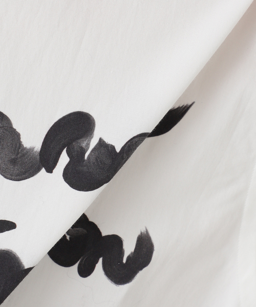 Spick & Span(スピックアンドスパン)の「《一部店舗+WEB限定》Typography Regular Shirts(シャツ/ブラウス・レディース・ホワイト・FREE)」の10枚目の写真