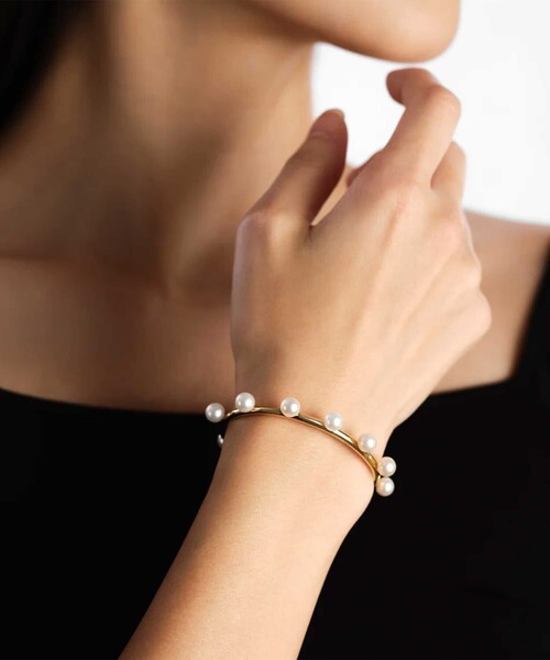 【美品】ビジュードエム Bijou de M 3連 パール ブレスレット. Bijou de M｜ビジュードエムのブレスレット（ビジュー）通販 - ZOZOTOWN