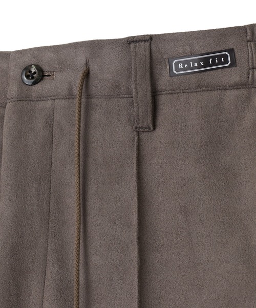 MEN'S BIGI(メンズビギ)の「フェイクスエードダンボール リラックスイージーパンツ(その他パンツ・メンズ・ブラック/ベージュ/チャコールグレー・03/04/02/01)」の15枚目の写真
