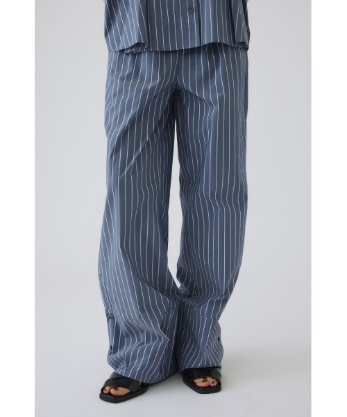 RIM.ARK(リムアーク)の「Serene shirt pants(セリーンシャツパンツ)(その他パンツ・レディース・ホワイト/マルチ/ネイビー・38/36)」の11枚目の写真