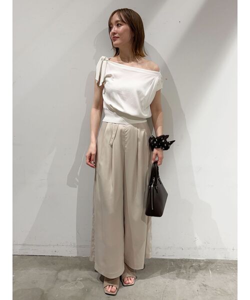 LAGUNAMOON(ラグナムーン)の「サテンベルトデザインワイドパンツ 【夏服】【オフィスカジュアル】(その他パンツ・レディース・アイボリー/ブラウン・MEDIUM/SMALL)」の14枚目の写真