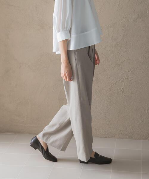 URBAN RESEARCH ROSSO WOMEN(アーバンリサーチ ロッソ)の「防シワハイウエストワイドスラックス(その他パンツ・レディース・ブラック/モカ/ブラウン・38/36/34/TALL)」の1枚目の写真