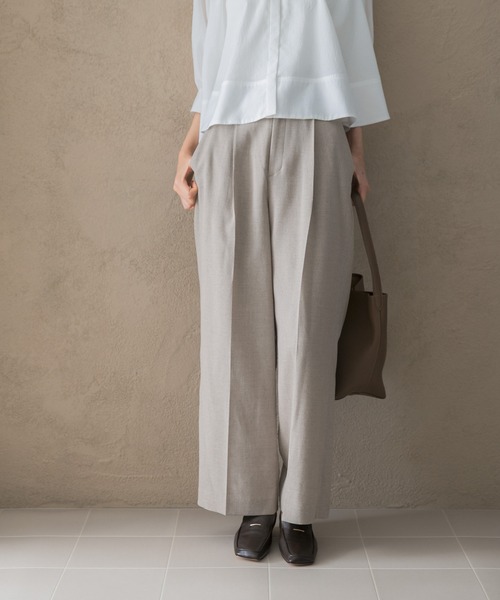 URBAN RESEARCH ROSSO WOMEN(アーバンリサーチ ロッソ)の「防シワハイウエストワイドスラックス(スラックス・レディース・ブラック/モカ・38/36/34/TALL)」の4枚目の写真