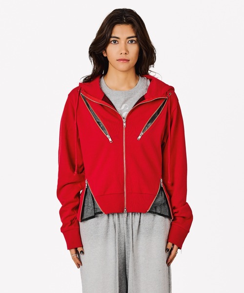 BEEDEN（ビーデン）の「DIAGONAL ZIP HOODIE（パーカー・レディース・レッド/グレー/ブラック・FREE）」の3枚目の写真