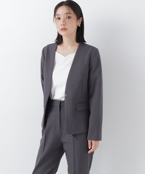 NATURAL BEAUTY BASIC(ナチュラルビューティーベーシック)の「【マシンウォッシャブル】パウダリ-ツイルセットアップ(ノーカラージャケット・レディース・ブラウン/チャコールグレー・LARGE/MEDIUM/SMALL)」の6枚目の写真