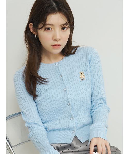 LILY BROWN（リリーブラウン）の「【Lily Bear】ケーブルニットカーディガン（カーディガン/ボレロ・レディース・ライトブルー/ネイビー/アイボリー/レッド・F）」の12枚目の写真