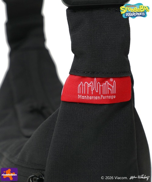 Manhattan Portage(マンハッタンポーテージ)の「DUET ACTION BAG CORDURA RIPSTOP POLYESTER / SPONGE BOB(ショルダーバッグ・メンズ・ブラック・SMALL)」の3枚目の写真