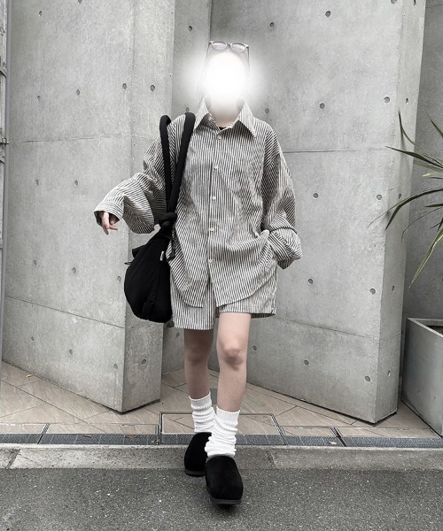 YACA(ヤーカ)の「Striped Shirt Setup/ストライプシャツセットアップ(シャツ/ブラウス・レディース・ブラック・FREE)」の9枚目の写真