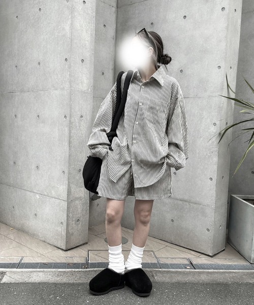 YACA(ヤーカ)の「Striped Shirt Setup/ストライプシャツセットアップ(シャツ/ブラウス・レディース・ブラック・FREE)」の12枚目の写真