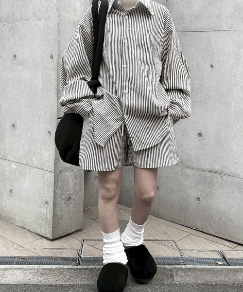 YACA(ヤーカ)の「Striped Shirt Setup/ストライプシャツセットアップ(シャツ/ブラウス・レディース・ブラック・FREE)」の14枚目の写真