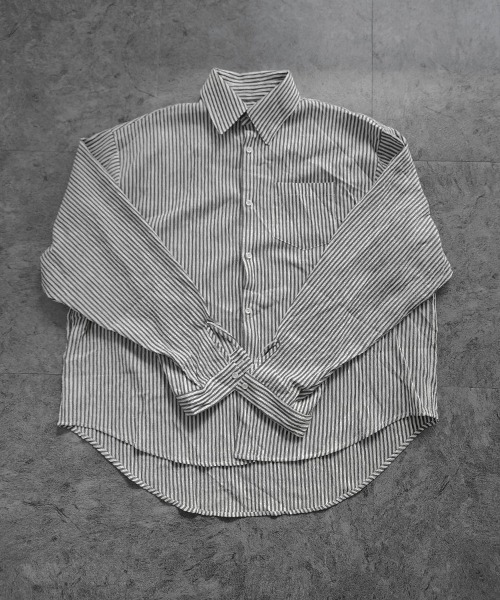 YACA(ヤーカ)の「Striped Shirt Setup/ストライプシャツセットアップ(シャツ/ブラウス・レディース・ブラック・FREE)」の3枚目の写真